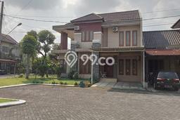 Dijual Rumah Mewah Elegan Dengan View Eksklusif di Gentan, Sukoharjo Dijual Rumah Mewah Elegan Dengan View Eksklusif di Gentan, Sukoharjo