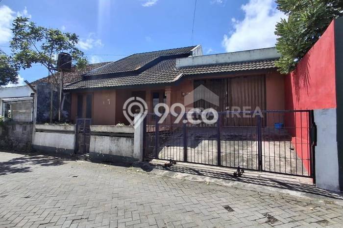 Dijual Cepat Rumah Bagus Siap Huni LB 150m2 di Gamping, Sleman Dijual Cepat Rumah Bagus Siap Huni LB 150m2 di Gamping, Sleman