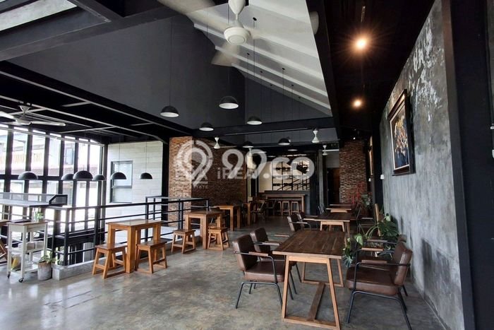 Disewakan Komersial di Mantrijeron, Luas 329m2m², Area Berkembang Disewakan Komersial di Mantrijeron, Luas 329m2m², Area Berkembang