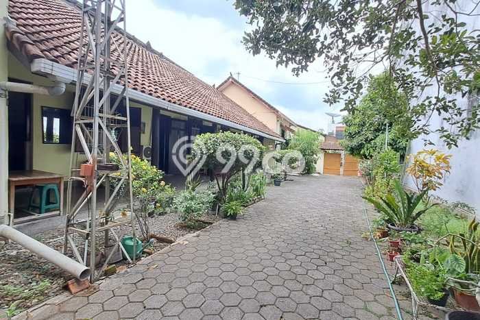 Tanah Kosong Dijual di Yogyakarta dengan Area 835m2 Tanah Kosong Dijual di Yogyakarta dengan Area 835m2