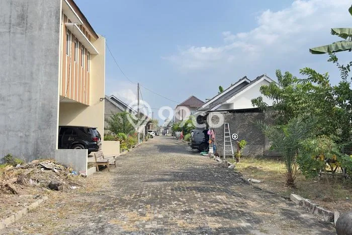 Jarang Ada! Tanah di Baki Punya Luas 95m2 SHM Jarang Ada! Tanah di Baki Punya Luas 95m2 SHM