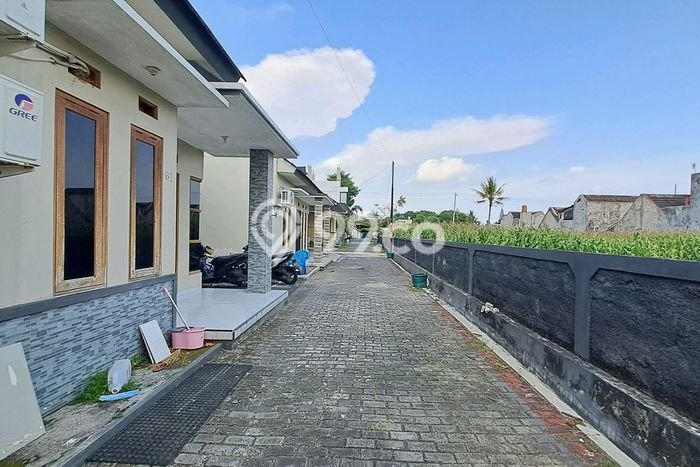 Rumah Strategis Minimalis Lb 155m2 di Ngaglik, Sleman Rumah Strategis Minimalis Lb 155m2 di Ngaglik, Sleman