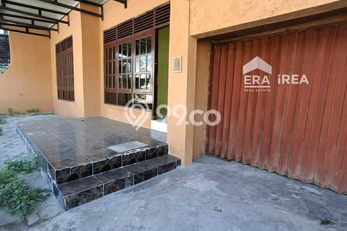 Siap Huni Hunian Elit 12 Kamar di Depok Dekat ke Mana Pun Siap Huni Hunian Elit 12 Kamar di Depok Dekat ke Mana Pun