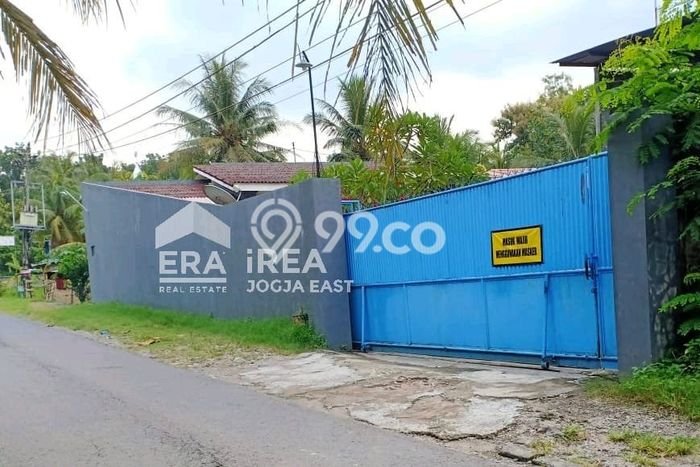 Gudang Usaha Dijual di Kasihan Bantul LT 3500m2 & LB 1000m2 Gudang Usaha Dijual di Kasihan Bantul LT 3500m2 & LB 1000m2