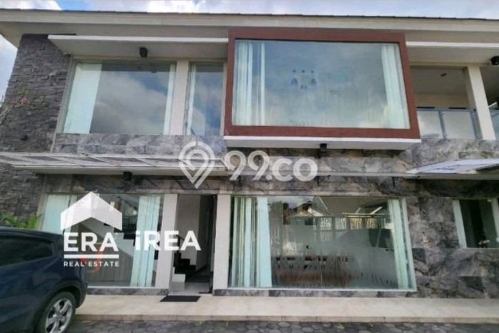Dijual Kost Strategis di Ngaglik, Sleman 73 KT, 73 KM, Luas Bangunan 2000m2 Dijual Kost Strategis di Ngaglik, Sleman 73 KT, 73 KM, Luas Bangunan 2000m2
