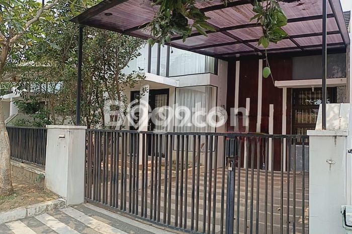 Rumah SUPER MEWAH! di Tidar, Malang, Luas 110m2m² Bangunan 70m2m², HARGA SPESIAL Rumah SUPER MEWAH! di Tidar, Malang, Luas 110m2m² Bangunan 70m2m², HARGA SPESIAL