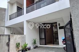 DIJUAL CEPAT! Rumah Tebet, Jakarta Selatan, LT 62m² Bangunan 270m² DIJUAL CEPAT! Rumah Tebet, Jakarta Selatan, LT 62m² Bangunan 270m²