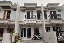 Hunian Cantik Modern Lb 100m2 di Jagakarsa, Jakarta Selatan Hunian Cantik Modern Lb 100m2 di Jagakarsa, Jakarta Selatan