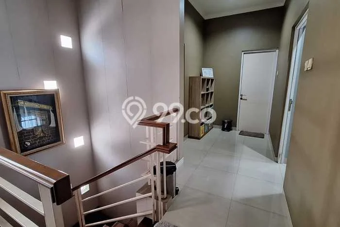 Hunian Mewah LB 200m2 Siap Huni Desain Elegan di Krukut, Depok Hunian Mewah LB 200m2 Siap Huni Desain Elegan di Krukut, Depok