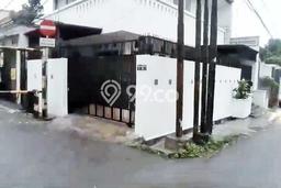 Siap Huni Rumah Mewah 3 Kamar di Cilandak Dekat ke Mana Saja Siap Huni Rumah Mewah 3 Kamar di Cilandak Dekat ke Mana Saja