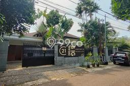 Ready to Use! Premium House LT 898m2 Desain Modern di Kemang Ready to Use! Premium House LT 898m2 Desain Modern di Kemang