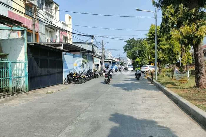 Dijual Rumah Mewah Elegan Dengan View Cantik di Taman Kota, Jakarta Barat Dijual Rumah Mewah Elegan Dengan View Cantik di Taman Kota, Jakarta Barat