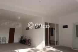 SEGERA MILIKI! Rumah area , Semarang, Luas 299m2m² LB 144m2m² SEGERA MILIKI! Rumah area , Semarang, Luas 299m2m² LB 144m2m²