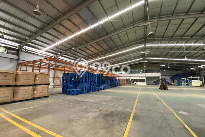 Gudang disewakan di Cikarang Barat Bekasi dengan luas bangunan 3310m2 Gudang disewakan di Cikarang Barat Bekasi dengan luas bangunan 3310m2