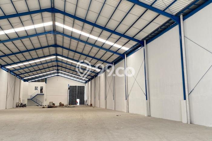 Gudang untuk disewa di Lippo Cikarang punya LT 1710m2 & LB 1369m2 harga sewa kompetitif Gudang untuk disewa di Lippo Cikarang punya LT 1710m2 & LB 1369m2 harga sewa kompetitif