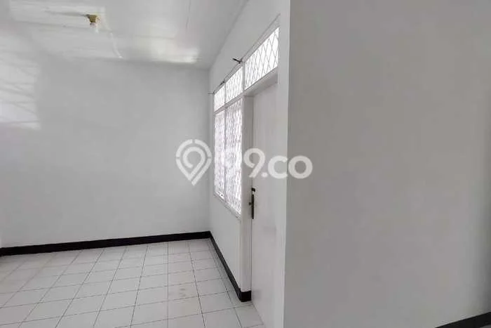 Disewakan Cepat Rumah Kondisi Bagus di Kawasan Arcamanik, Bandung Disewakan Cepat Rumah Kondisi Bagus di Kawasan Arcamanik, Bandung
