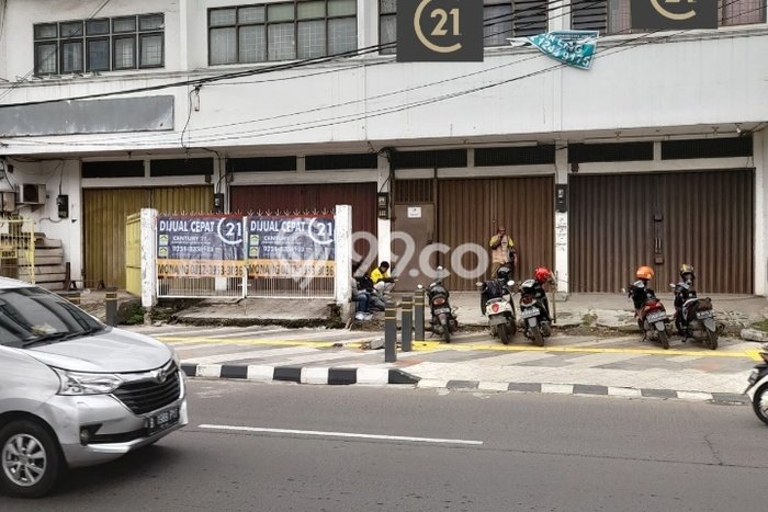 Ruko Dijual di Margonda LT 405m2, LB 660m2 untuk Investasi Ruko Dijual di Margonda LT 405m2, LB 660m2 untuk Investasi