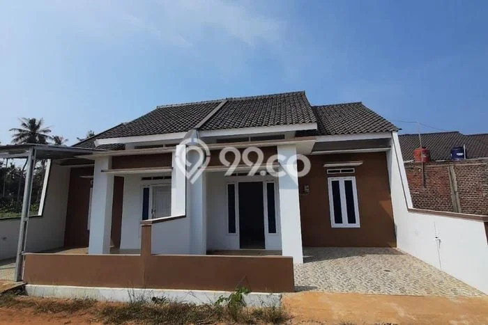 Rumah Sederhana Dijual di Tanjung Senang 2 Kamar dengan LT 72m2 Rumah Sederhana Dijual di Tanjung Senang 2 Kamar dengan LT 72m2