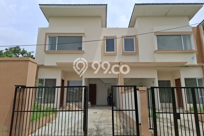 SPECIAL PRICE! Rumah Asri lokasi Way Halim, Luas 160m² LB 90m² SPECIAL PRICE! Rumah Asri lokasi Way Halim, Luas 160m² LB 90m²
