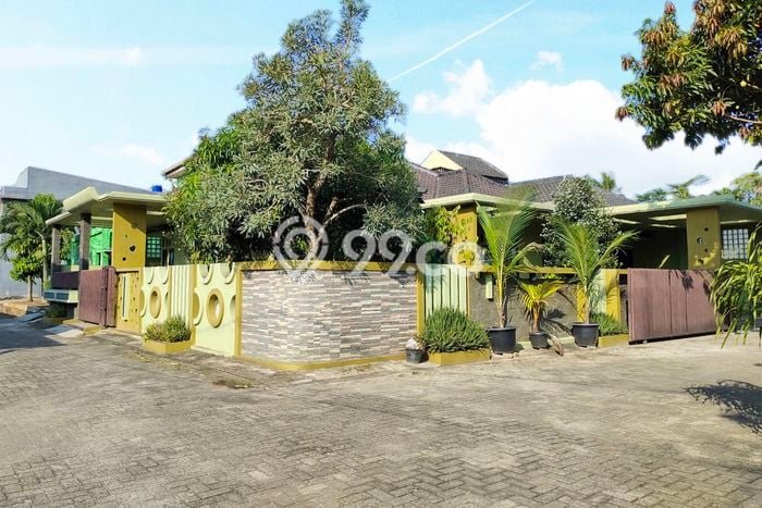 Hunian Cantik Modern Lb 250m2 di Labuhan Ratu, Bandar Lampung Hunian Cantik Modern Lb 250m2 di Labuhan Ratu, Bandar Lampung