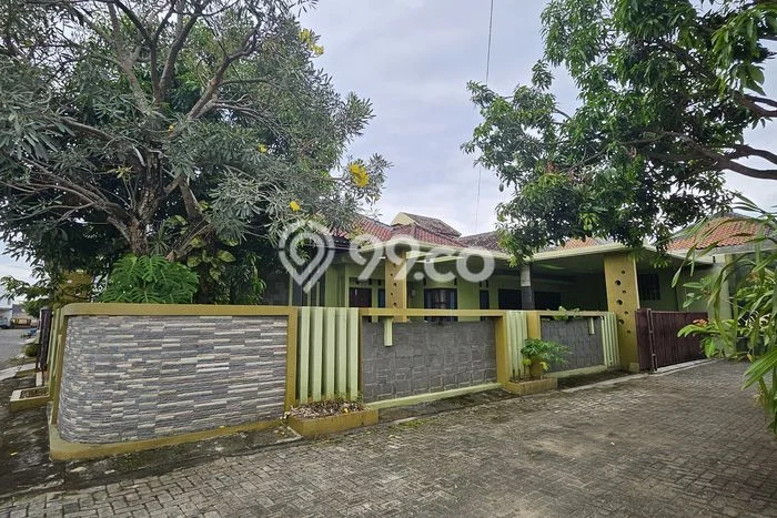 Rumah LT 380m2m² / LB 250m2m² Lokasi Premium di Tanjung Senang, Bandar Lampung Rumah LT 380m2m² / LB 250m2m² Lokasi Premium di Tanjung Senang, Bandar Lampung
