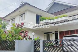 Dijual Rumah Luas Megah Dengan View Eksklusif di Sektor 1 - Bintaro, Jakarta Selatan Dijual Rumah Luas Megah Dengan View Eksklusif di Sektor 1 - Bintaro, Jakarta Selatan