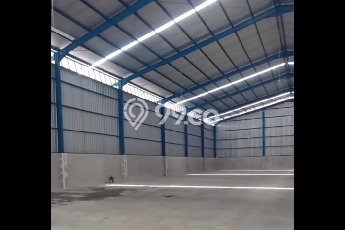 Disewakan Gudang komersial di Jati Uwung luas bangunan 1010m2 Disewakan Gudang komersial di Jati Uwung luas bangunan 1010m2