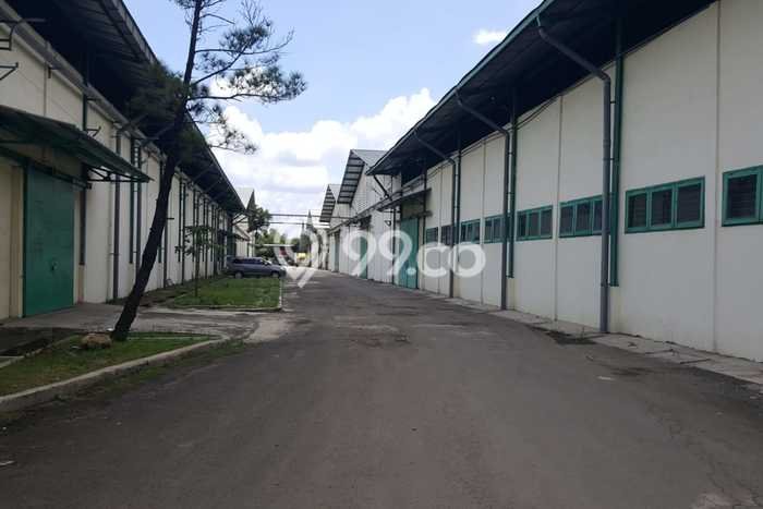 Gudang disewakan lokasi strategis Cikupa Tangerang 5500m2 Gudang disewakan lokasi strategis Cikupa Tangerang 5500m2