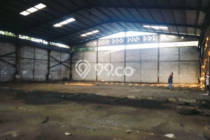 Gudang untuk Disewa di Pusat Tangerang Luas Bangunan 720m2 Gudang untuk Disewa di Pusat Tangerang Luas Bangunan 720m2