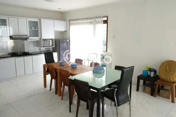 Disewakan Rumah Konsep Modern di Coblong Bandung dengan 5 KT Disewakan Rumah Konsep Modern di Coblong Bandung dengan 5 KT