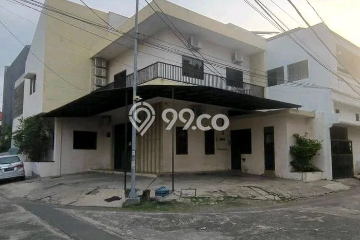 Rumah Modern 2 KT LT 200m2 di Surabaya Kota Rumah Modern 2 KT LT 200m2 di Surabaya Kota