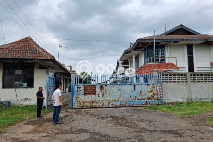 Unit Pabrik Dijual di Beji Pasuruan Luas Tanah 35000m2, Luas Bangunan 13000m2 Unit Pabrik Dijual di Beji Pasuruan Luas Tanah 35000m2, Luas Bangunan 13000m2