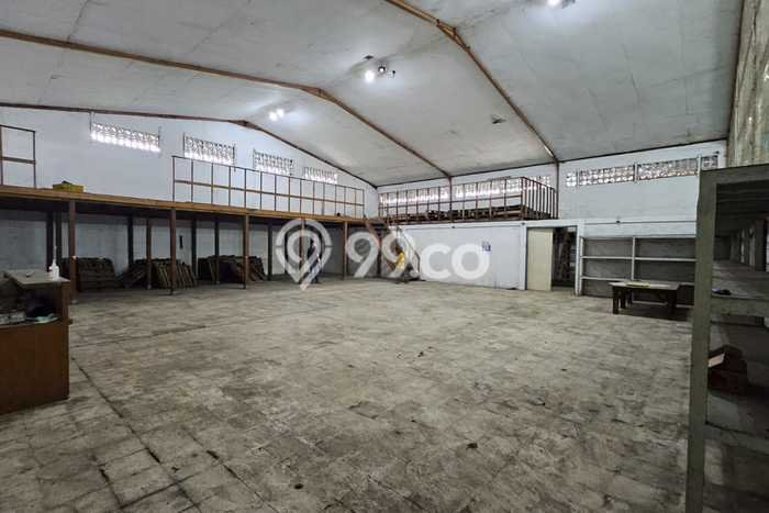 Gudang Dijual di Bandung Kulon Bandung dengan Luas Bangunan 1000m2 Gudang Dijual di Bandung Kulon Bandung dengan Luas Bangunan 1000m2
