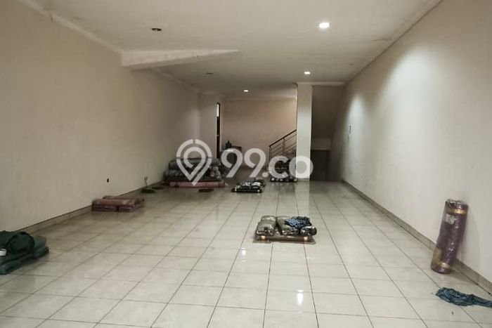 Ruko Disewakan Cepat di Andir Bandung LB 300m2 Ruko Disewakan Cepat di Andir Bandung LB 300m2
