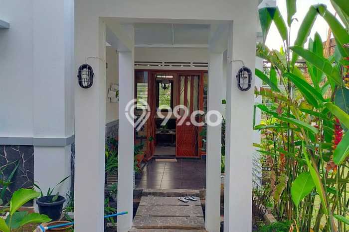 Rumah Elit Modern Siap Huni di Ciwaruga Bandung Rumah Elit Modern Siap Huni di Ciwaruga Bandung