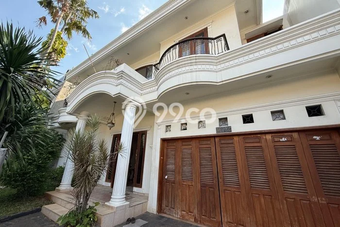 Ready to Use! Luxury House LT 252m2 Desain Modern di Pondok Kelapa Ready to Use! Luxury House LT 252m2 Desain Modern di Pondok Kelapa