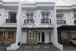 Siap Huni Hunian Elit 4 Kamar di Duren Sawit Dekat ke Mana Saja Siap Huni Hunian Elit 4 Kamar di Duren Sawit Dekat ke Mana Saja