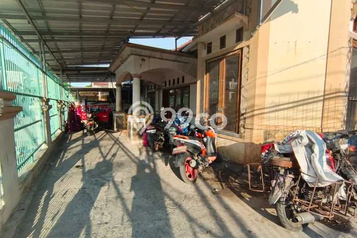 Rumah area Taman Galaxy, Akses ke Stasiun, 7 KT, LT 439m² Bangunan 250m² Rumah area Taman Galaxy, Akses ke Stasiun, 7 KT, LT 439m² Bangunan 250m²