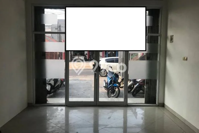 Ruko Komersial Disewakan di Duren Sawit Jakarta Timur Luas 92m2 Ruko Komersial Disewakan di Duren Sawit Jakarta Timur Luas 92m2