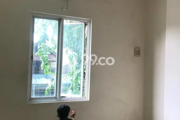 Ruko Komersial Disewakan di Duren Sawit Jakarta Timur Luas 92m2 Ruko Komersial Disewakan di Duren Sawit Jakarta Timur Luas 92m2