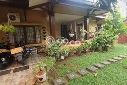 Rumah Elit Modern Tanpa Renovasi di Bintaro Jakarta Selatan Rumah Elit Modern Tanpa Renovasi di Bintaro Jakarta Selatan