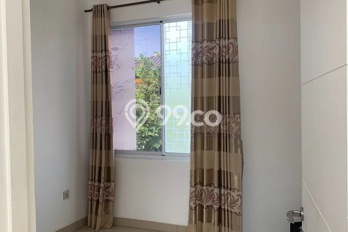 Rumah Disewakan Jakarta Barat LT 90m2 LB 100m2 Area Green Lake City Rumah Disewakan Jakarta Barat LT 90m2 LB 100m2 Area Green Lake City