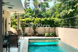 Disewakan Rumah Nyaman LT 400m2 / LB 800m2 di Senopati, Jakarta Selatan Disewakan Rumah Nyaman LT 400m2 / LB 800m2 di Senopati, Jakarta Selatan