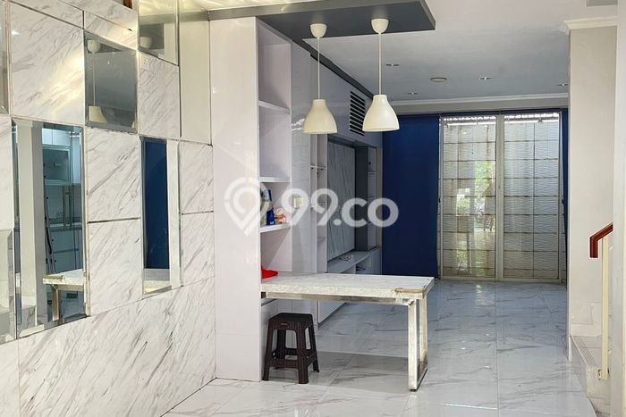 Jual Rumah Modern 4 KT di Gading Serpong, Tangerang Jual Rumah Modern 4 KT di Gading Serpong, Tangerang