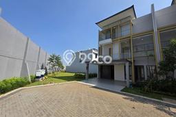 Ready to Use! Premium House LT 192m2 Desain Elegan di BSD Ready to Use! Premium House LT 192m2 Desain Elegan di BSD