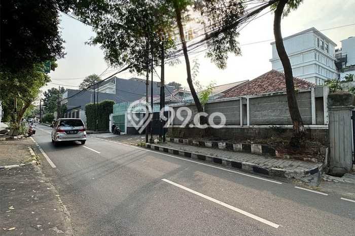 Lahan Dijual Lokasi Menteng, Jakarta Pusat dengan Luas Tanah 657m2 dan Status - Lahan Dijual Lokasi Menteng, Jakarta Pusat dengan Luas Tanah 657m2 dan Status -
