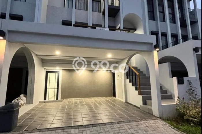 Rumah sewa siap huni 4 KT di BSD, Tangerang Rumah sewa siap huni 4 KT di BSD, Tangerang