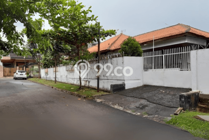 Rumah Mewah LB 295m2 Siap Pakai Desain Elegan di Pejaten, Jakarta Selatan Rumah Mewah LB 295m2 Siap Pakai Desain Elegan di Pejaten, Jakarta Selatan