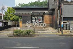 Unit Komersial Dijual di Jakarta Selatan LT 635m2 & LB 1800m2 Unit Komersial Dijual di Jakarta Selatan LT 635m2 & LB 1800m2