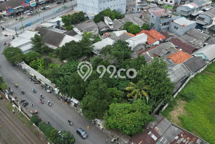 Lahan Strategis di Pancoran Mas Dijual dengan Luas 1296m2 Lahan Strategis di Pancoran Mas Dijual dengan Luas 1296m2